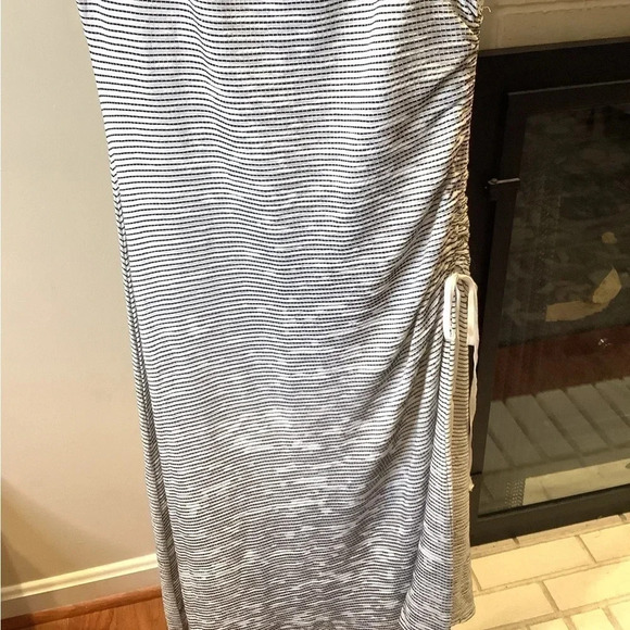 Sporty Max Studio Super Soft Black and White Side Ruched Dress Sz Medium #19 - Picture 8 of 14